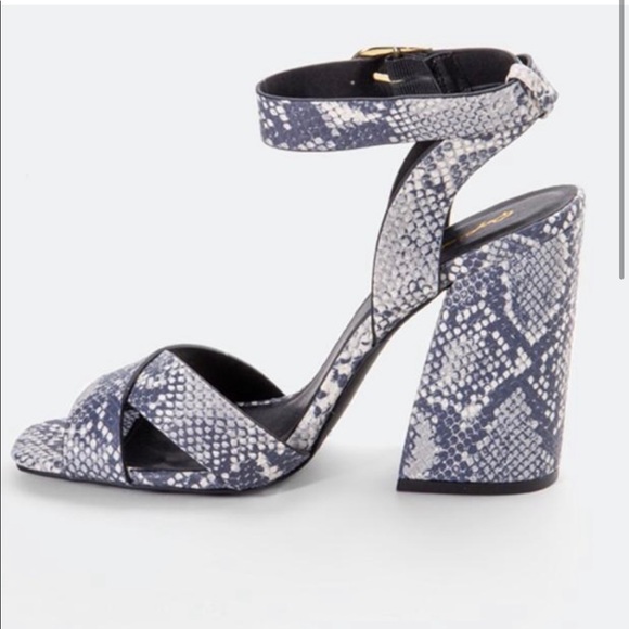 •SOLD•Qupid Snakeskin open-toe block heels - Picture 2 of 7